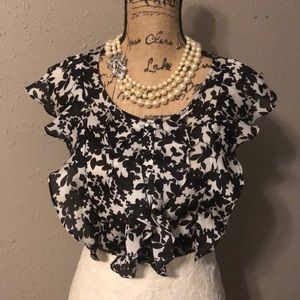 Sleeveless Ruffle Blouse